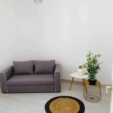 Calme Proche Centre Apartman *